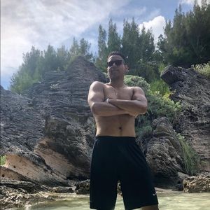 Meet your Posher, Marcos